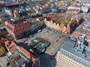 Plac Solny bez aut i motocykli nocą oraz w weekendy. Wrocław rusza z pilotażem