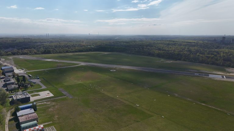 Lotnisko Muchowiec szykuje się do odświeżenia. Ruszą koszenia i kolejne inwestycje