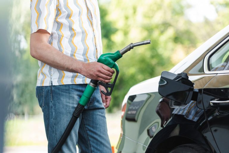 Orlen przedłuża weekendowe rabaty. Dołączają też BP i Moya express