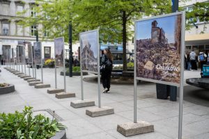 Poruszająca wystawa fotograficzna wróciła do centrum Wrocławia