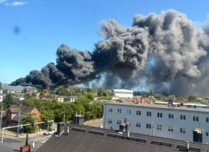 Po pożarze w Obornikach. Najważniejsze zabezpieczenie odpadów i Warty