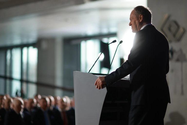 Premier: najbliższe dni pokażą czy minister zdrowia wystarczy siły i determinacji