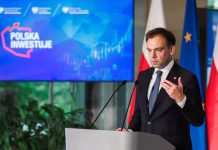 Domański: jeśli ceny paliw będą spadać, nie będziemy podejmować decyzji o ich obniżce