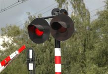Prezes UTK: przejazdy powinny być monitorowane, a kierowcy popełniający wykroczenia karani