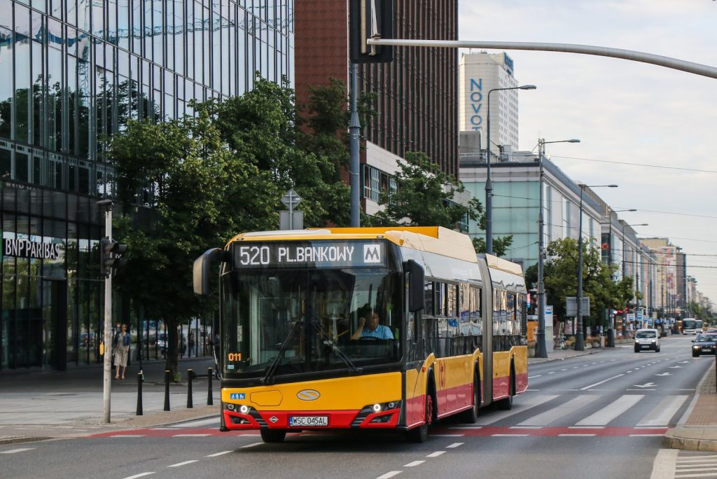 Warszawa. ZTM zamawia kolejnych 50 autobusów Solaris z silnikiem Diesla na wypadek... kryzysu energetycznego